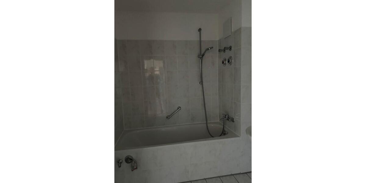 Etagenwohnung Limbach-Oberfrohna Oberfrohna - 3 Zimmer, 80 m&sup2;, 104.000&euro; | Angebot:25404113