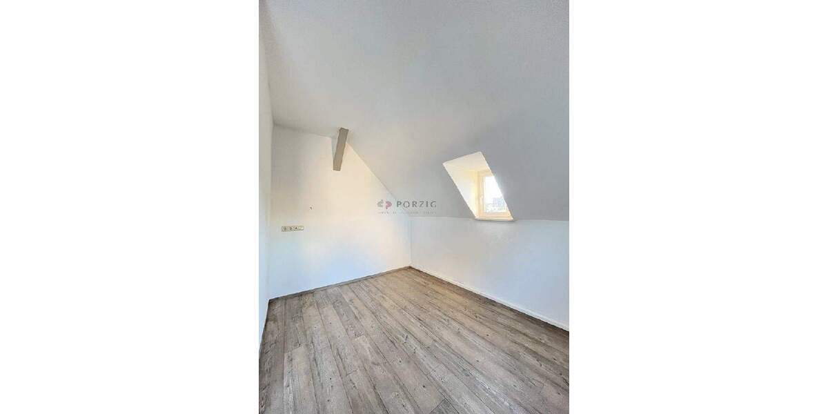 Etagenwohnung Limbach-Oberfrohna Kändler - 3 Zimmer, 78 m&sup2;, 429&euro; | Angebot:25738189