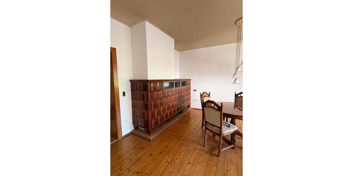 Reihenhaus Reichenbach im Vogtland - 6 Zimmer, 140 m&sup2;, 130.000&euro; | Angebot:25418602