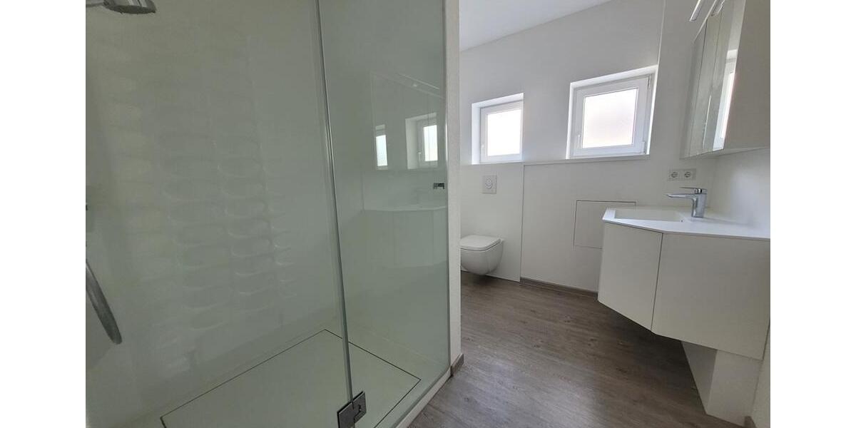 Etagenwohnung Kirchberg - 2 Zimmer, 68 m&sup2;, 440&euro; | Angebot:25428639