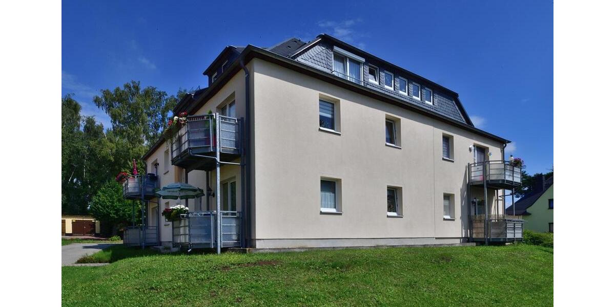 Dachgeschoßwohnung Oelsnitz (Erzgebirge) - 2 Zimmer, 69 m&sup2;, 380&euro; | Angebot:25925357