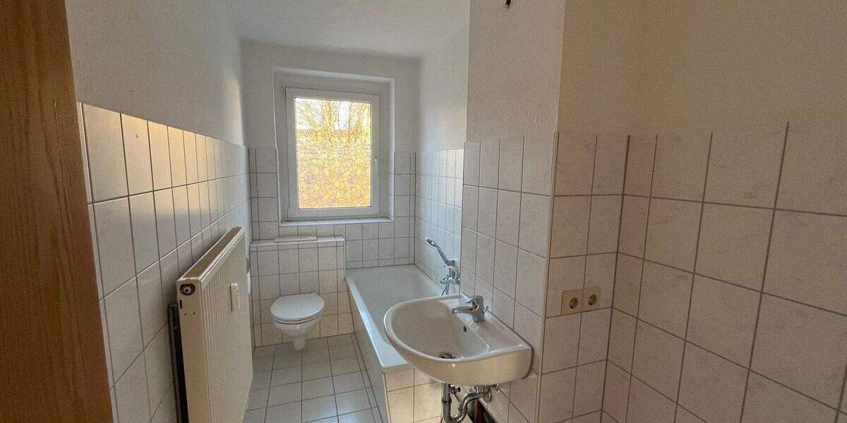 Etagenwohnung Zwickau Marienthal - 3 Zimmer, 55 m&sup2;, 340&euro; | Angebot:25739808