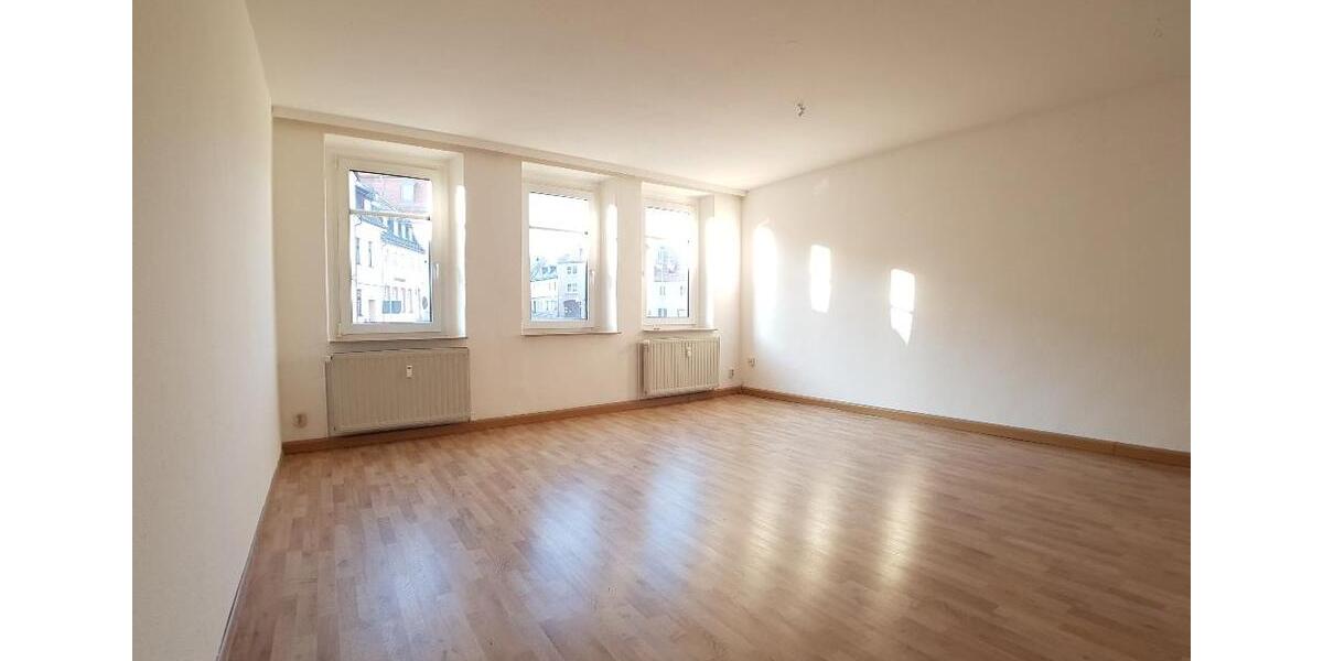 Etagenwohnung Waldenburg - 2 Zimmer, 76 m&sup2;, 300&euro; | Angebot:20444550