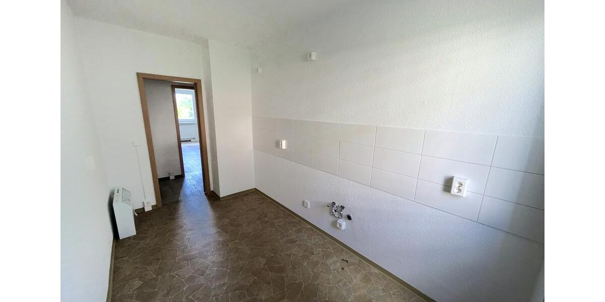 Erdgeschoßwohnung Limbach-Oberfrohna Oberfrohna - 2 Zimmer, 51 m&sup2;, 327&euro; | Angebot:26008227