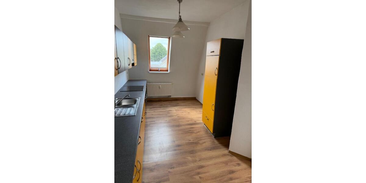 Dachgeschoßwohnung Wilkau-Haßlau Haßlau - 2 Zimmer, 57 m&sup2;, 400&euro; | Angebot:25267390