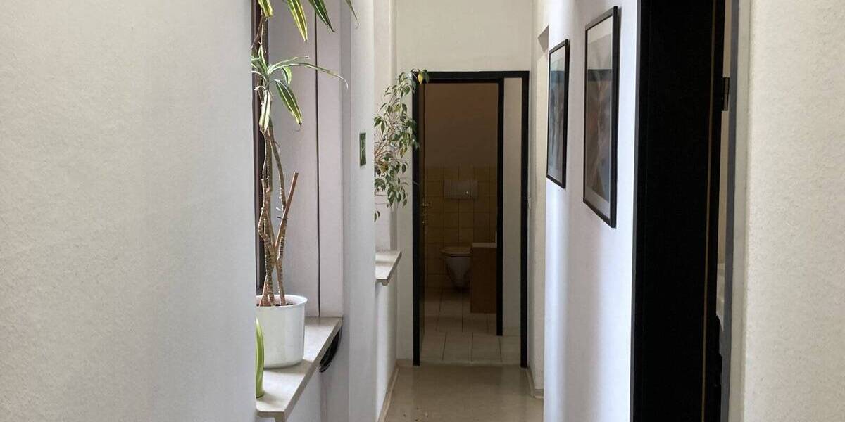 Gewerbeobjekt Zwickau Innenstadt - 6 Zimmer, 118 m&sup2;, 800&euro; | Angebot:25707403