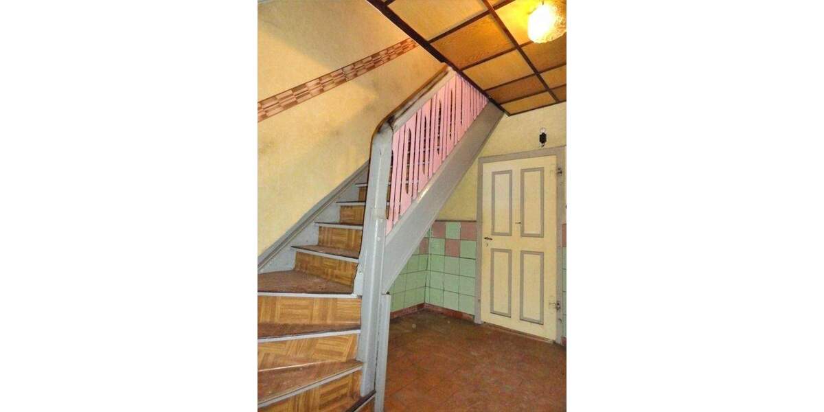 Einfamilienhaus Reichenbach - 5 Zimmer, 95 m&sup2;, 35.000&euro; | Angebot:25662060