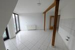 Dachgeschoßwohnung Zwickau - 4 Zimmer, 95 m&sup2;, 620&euro; | Angebot:26681040