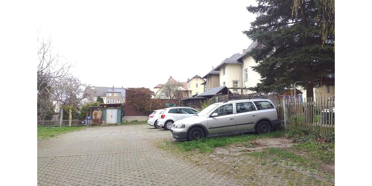 Dachgeschoßwohnung Glauchau - 4 Zimmer, 125 m&sup2;, 575&euro; | Angebot:25790173