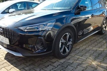 Ford Focus 14.900 km 29.995 &euro; Oberlungwitz 09353