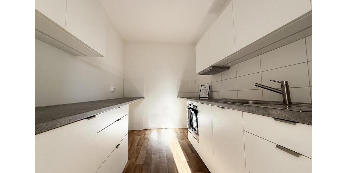 Etagenwohnung Reichenbach im Vogtland - 3 Zimmer, 69 m&sup2;, 400&euro; | Angebot:24397250