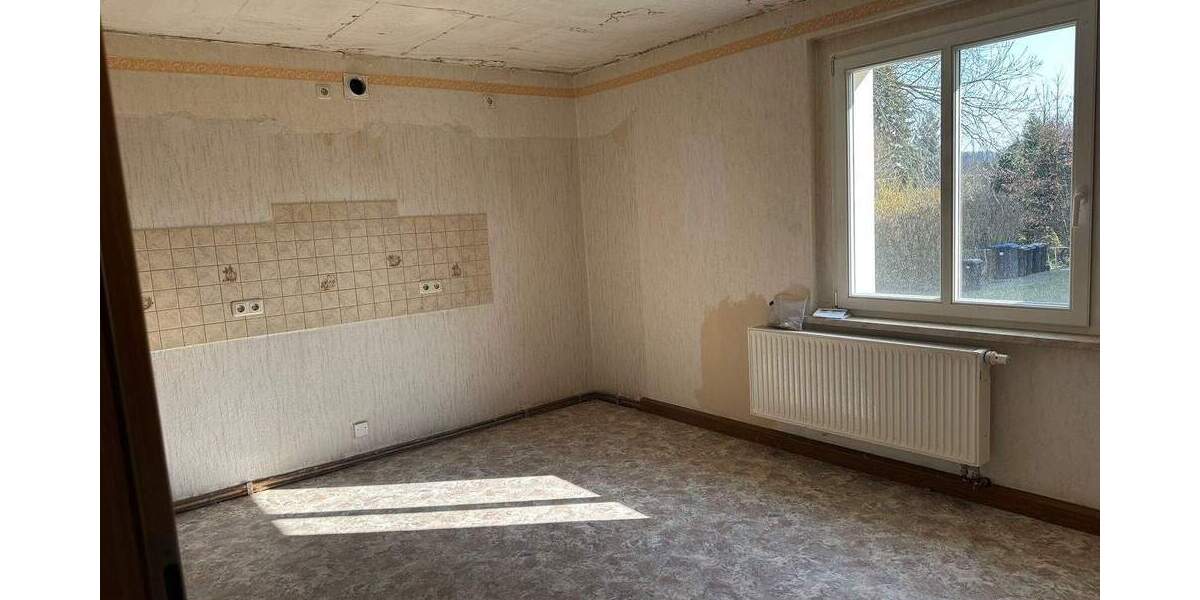 Etagenwohnung Netzschkau - 2 Zimmer, 61 m&sup2;, 310&euro; | Angebot:25864440