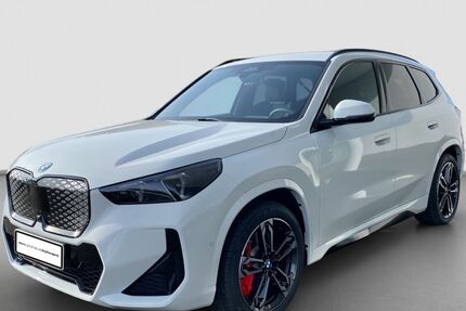 BMW iX1 2.193 km 53.385 &euro; Langenwetzendorf 07957