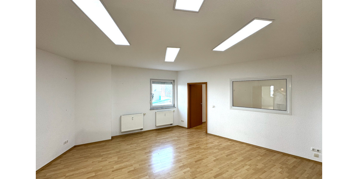 Gewerbeobjekt Stollberg (Erzgebirge) - 2.470&euro; | Angebot:21481973