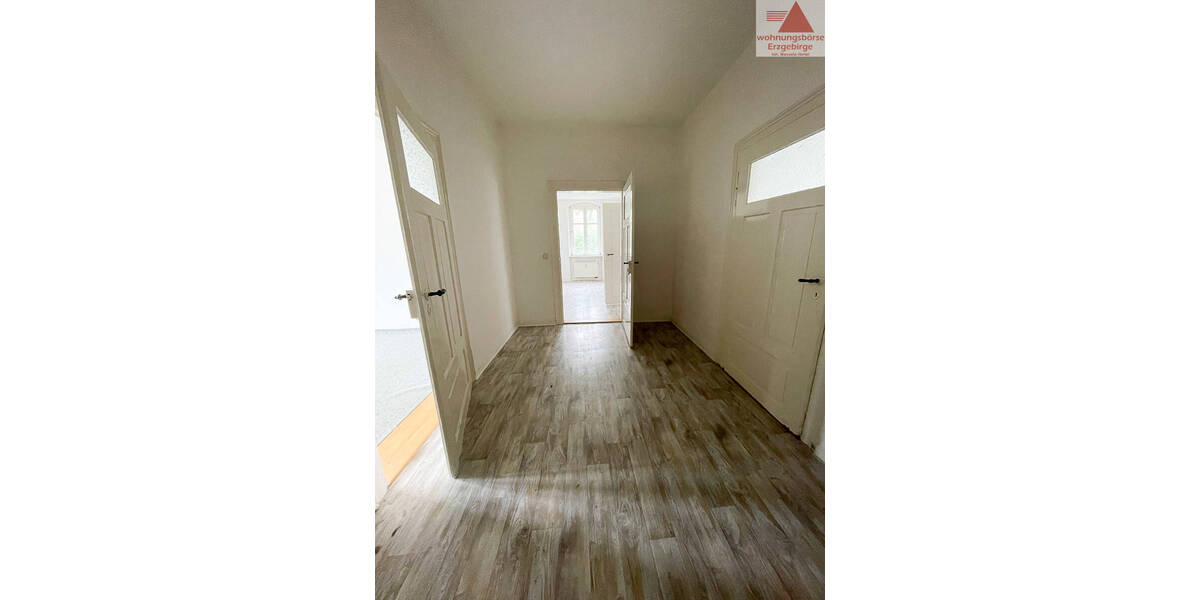 Etagenwohnung Zschorlau - 3 Zimmer, 76 m&sup2;, 344&euro; | Angebot:25744560