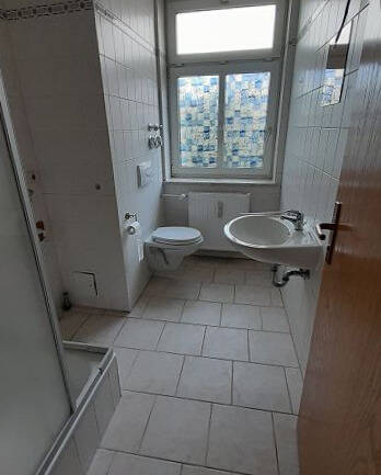 Kaufpreis erschwinglich auch für Eigennutzer im Stadtteil Marienthal - Mehrfamilienhaus, Wohnhaus Zwickau Marienthal | Angebot:26405893