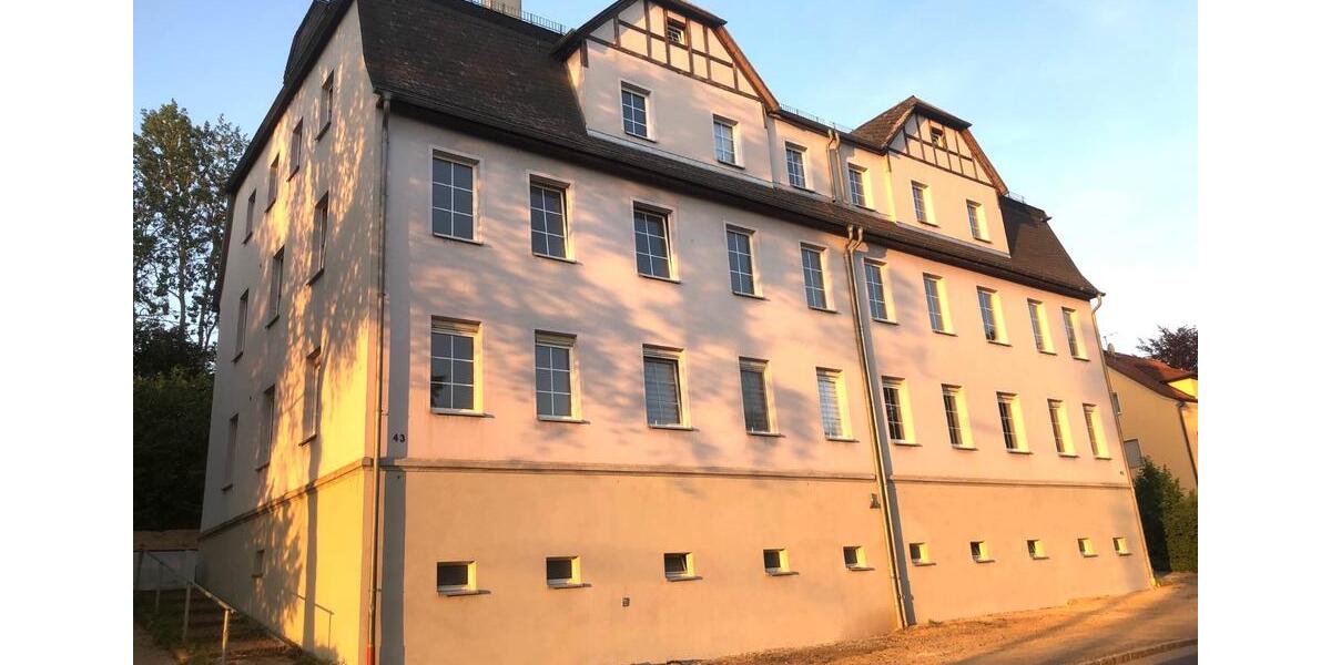 Erdgeschoßwohnung Crimmitschau - 2 Zimmer, 49 m&sup2;, 450&euro; | Angebot:25340940
