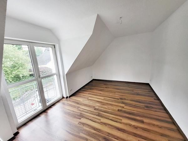 Maisonettenwohnung Reichenbach im Vogtland - 3 Zimmer, 69 m&sup2;, 380&euro; | Angebot:21650790