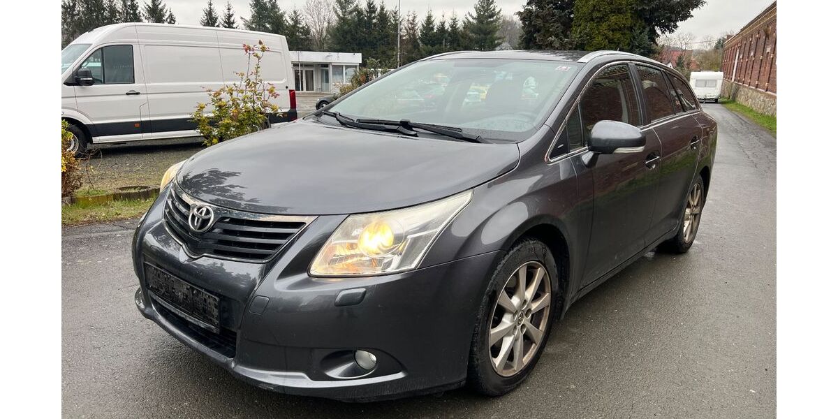 Toyota Avensis 270.000 km 3.700 &euro; Werdau 08412
