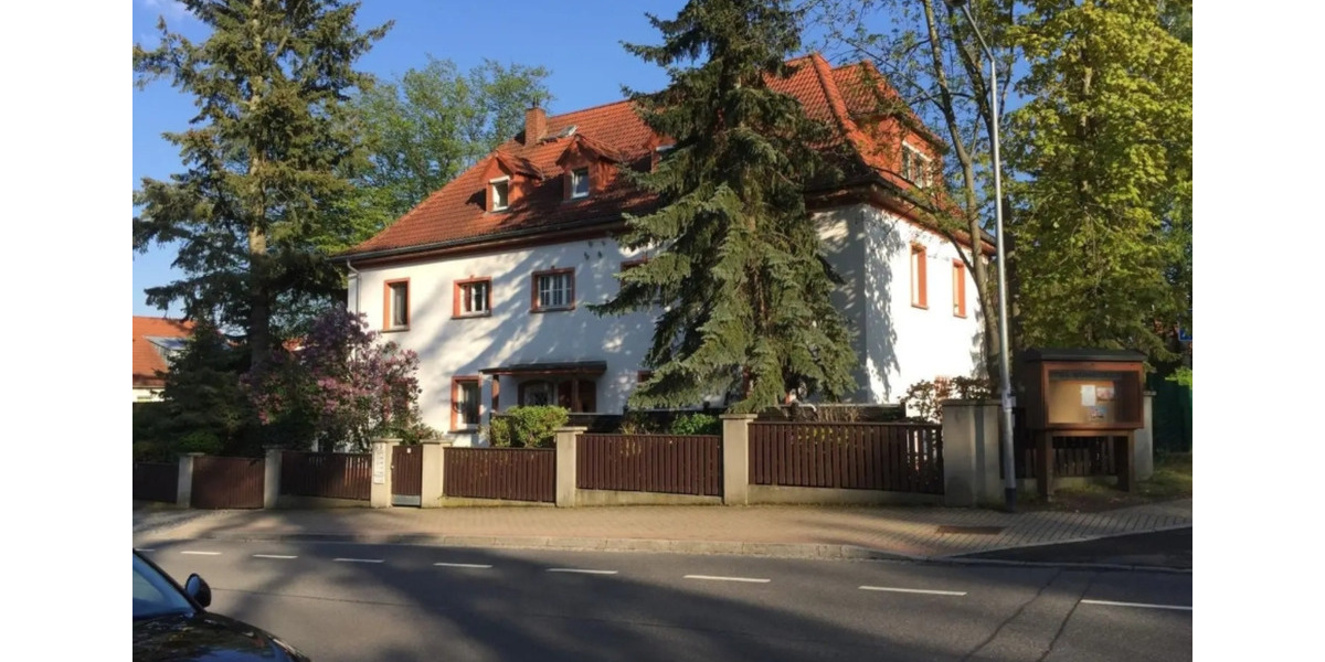 Etagenwohnung Meerane - 2.5 Zimmer, 66 m&sup2;, 390&euro; | Angebot:25145913