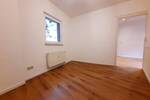 Mehrfamilienhaus, Wohnhaus Sachsen - Limbach-Oberfrohna Limbach-Oberfrohna - 3 Zimmer, 71 m&sup2;, 480&euro; | Angebot:26913716