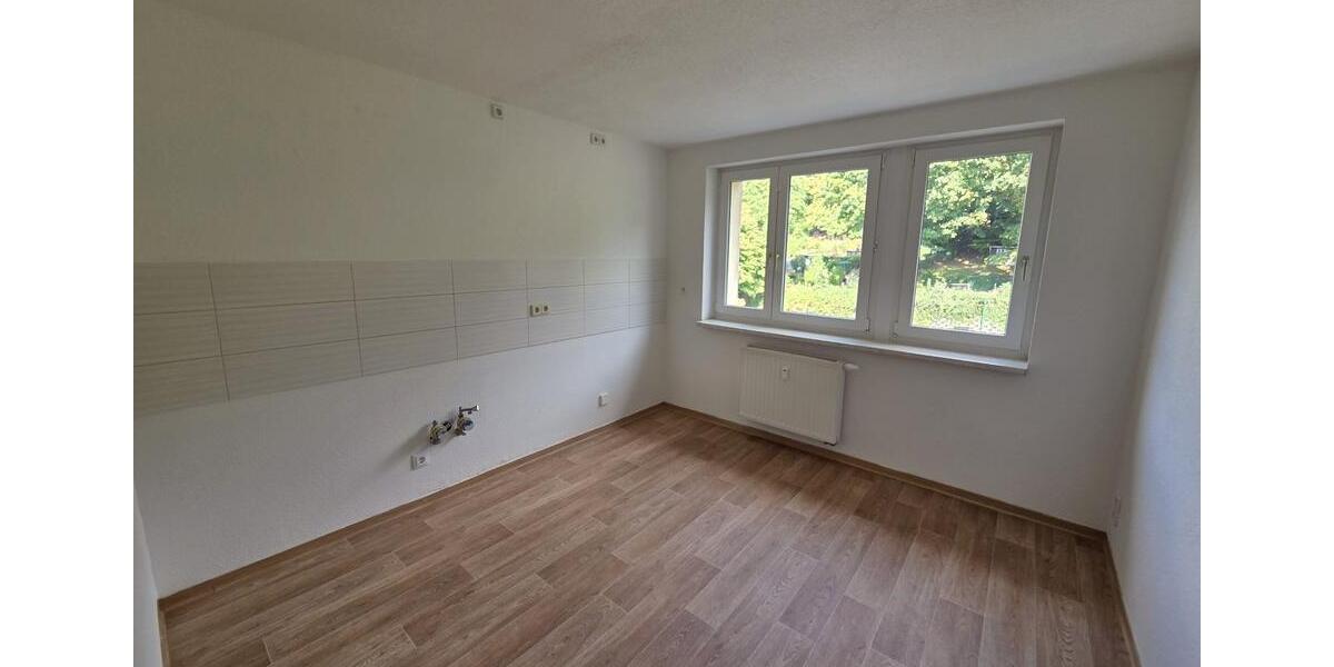 Etagenwohnung Hohenstein-Ernstthal Ernstthal - 5 Zimmer, 110 m&sup2;, 731&euro; | Angebot:25298527