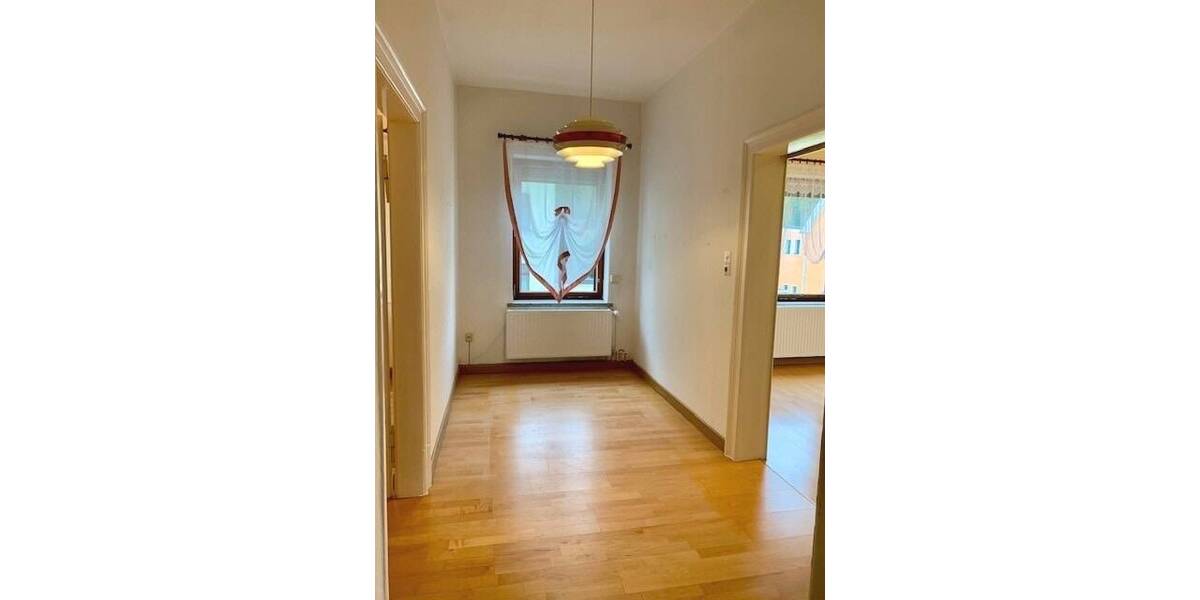 Doppelhaushälfte Reichenbach - 6 Zimmer, 165 m&sup2;, 98.000&euro; | Angebot:25662099