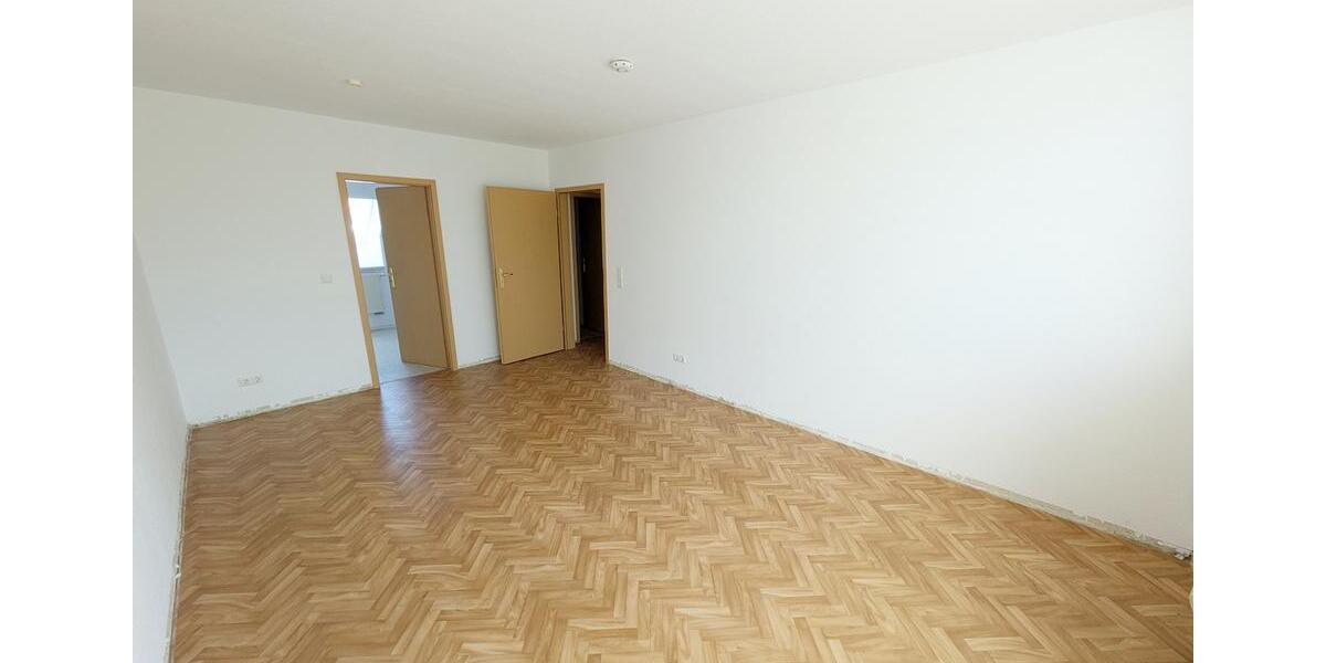 Etagenwohnung Limbach-Oberfrohna Oberfrohna - 2 Zimmer, 56 m&sup2;, 356&euro; | Angebot:25945710