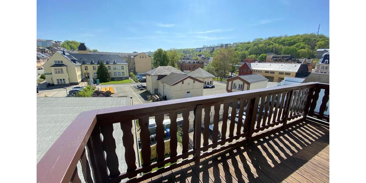 Dachgeschoßwohnung Greiz - 3 Zimmer, 107 m&sup2;, 535&euro; | Angebot:20445192