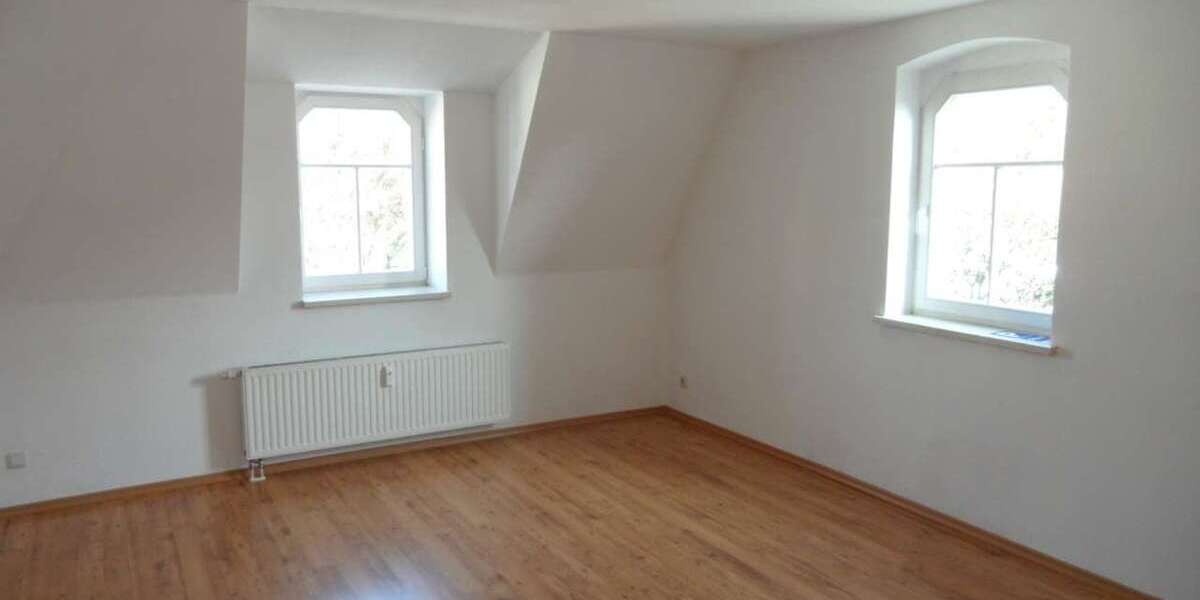 Etagenwohnung Zwickau Pölbitz - 2 Zimmer, 43 m&sup2;, 310&euro; | Angebot:26439521