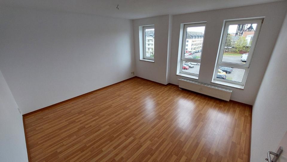 Etagenwohnung Zwickau - 2 Zimmer, 48 m&sup2;, 295&euro; | Angebot:25872493