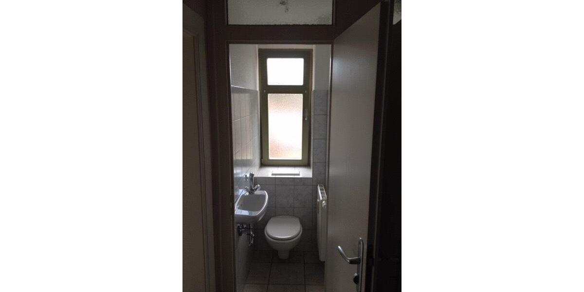 Etagenwohnung Oberlungwitz - 3 Zimmer, 110 m&sup2;, 1.150&euro; | Angebot:25044575