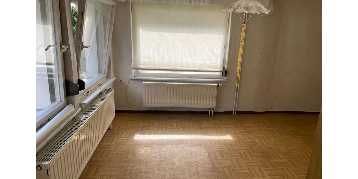 Einfamilienhaus Limbach-Oberfrohna Oberfrohna - 4 Zimmer, 124 m&sup2;, 56.000&euro; | Angebot:25876661