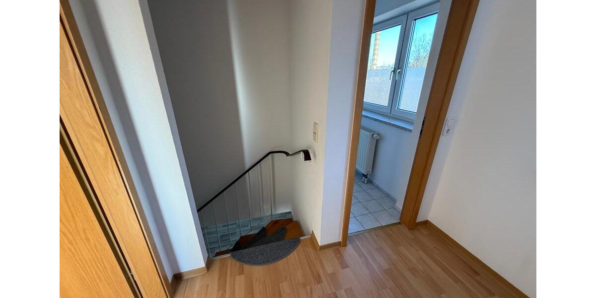 Maisonettenwohnung Reichenbach im Vogtland - 4 Zimmer, 81 m&sup2;, 405&euro; | Angebot:25383068