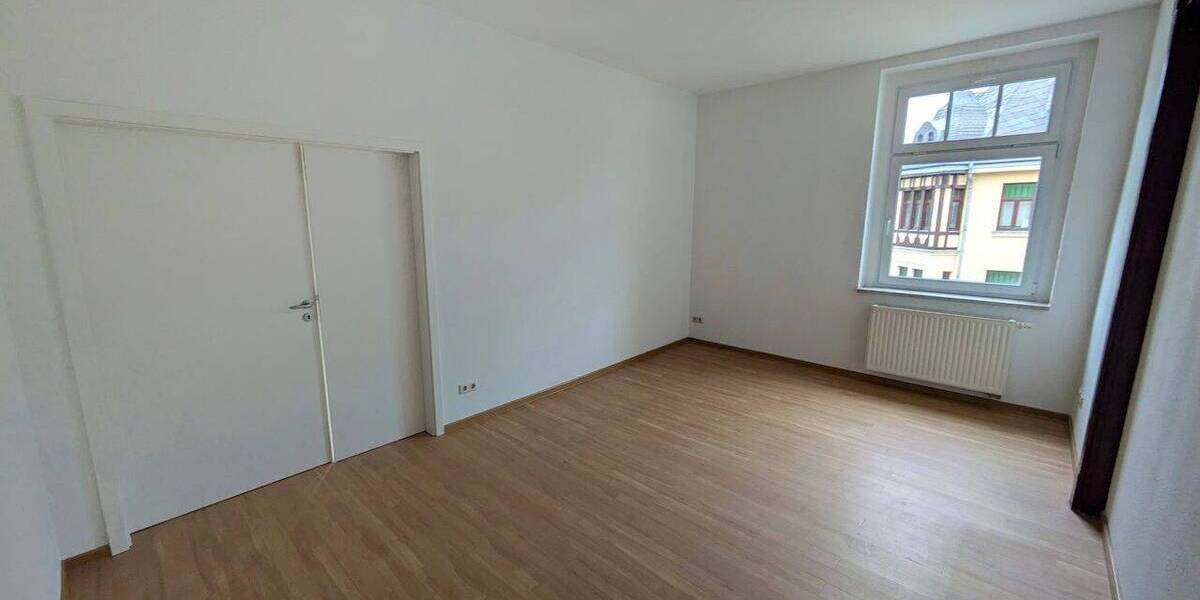 Gewerbeobjekt Zwickau Bahnhofsvorstadt - 8 Zimmer, 222 m&sup2;, 1.350&euro; | Angebot:25958328