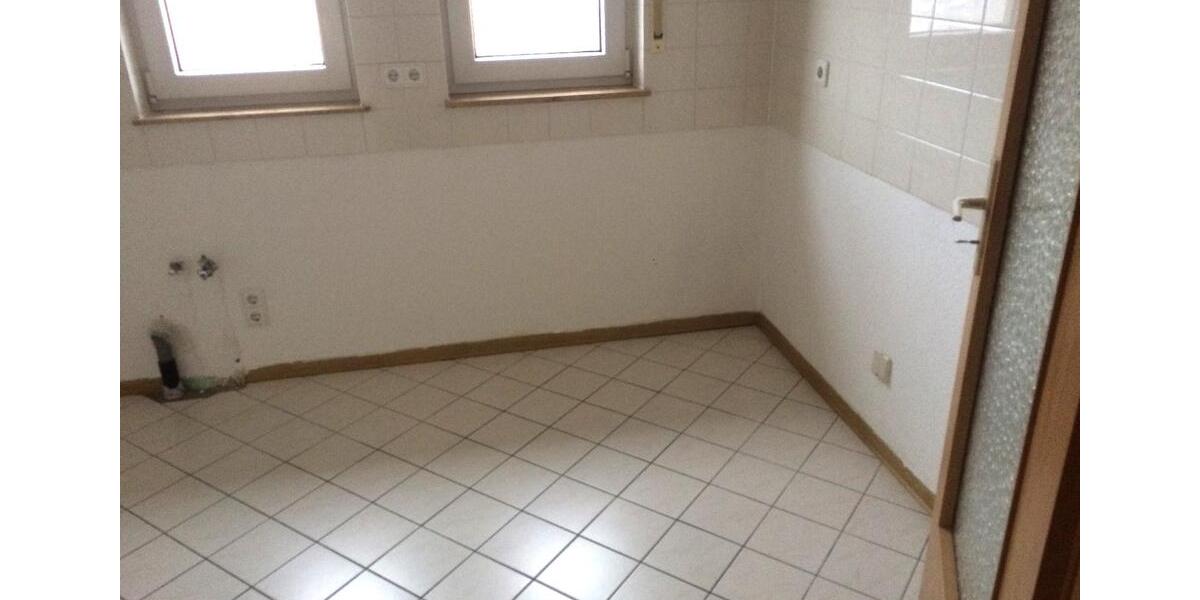 Etagenwohnung Werdau - 2 Zimmer, 56 m&sup2;, 390&euro; | Angebot:24511835