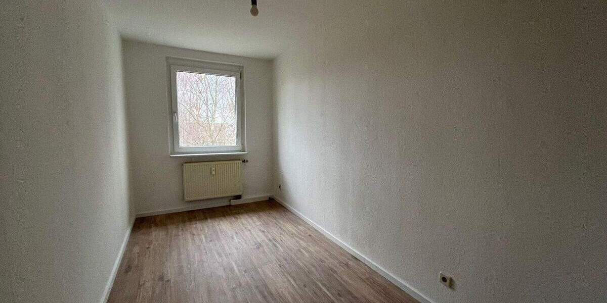 Etagenwohnung Zwickau Marienthal - 3 Zimmer, 60 m&sup2;, 349&euro; | Angebot:25740025