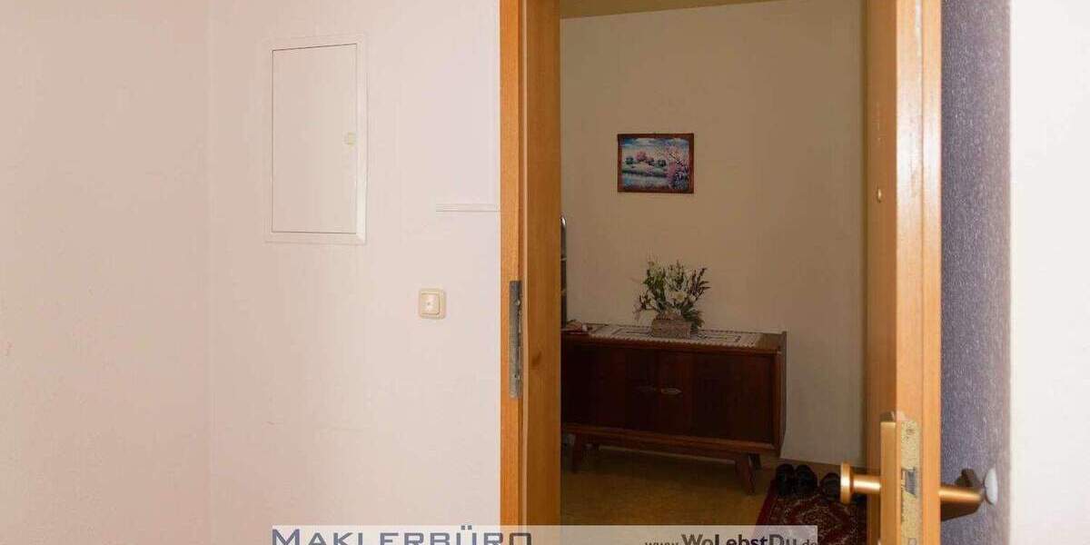 Etagenwohnung Greiz Irchwitz - 3 Zimmer, 77 m&sup2;, 382&euro; | Angebot:25666816