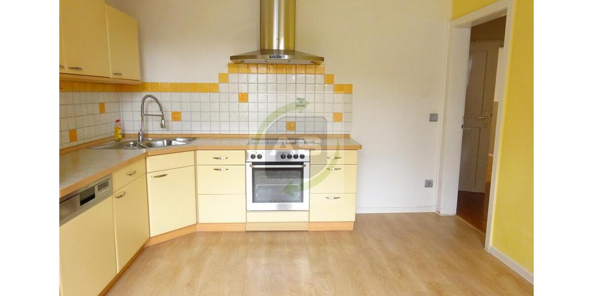 Etagenwohnung Zwickau - 3 Zimmer, 132 m&sup2;, 925&euro; | Angebot:25101791