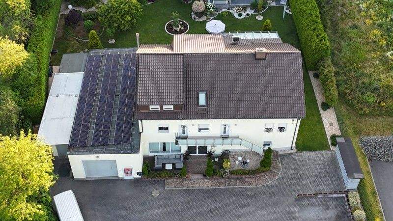 Einfamilienhaus Reichenbach - 6 Zimmer, 253 m&sup2;, 699.000&euro; | Angebot:25738178