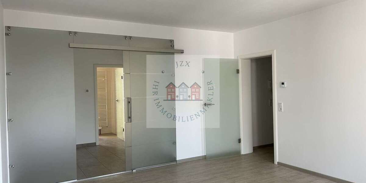 Etagenwohnung Zwickau - 3 Zimmer, 86 m&sup2;, 688&euro; | Angebot:24365281