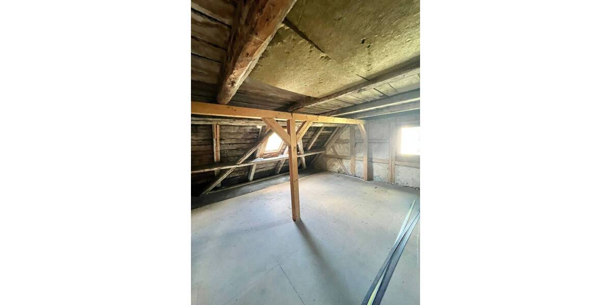 Mehrfamilienhaus, Wohnhaus Lengenfeld - 4 Zimmer, 150 m&sup2;, 85.000&euro; | Angebot:25708235