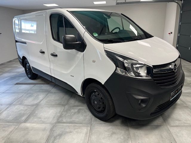 Opel Vivaro 131.000 km 15.469 &euro; Gersdorf 09355