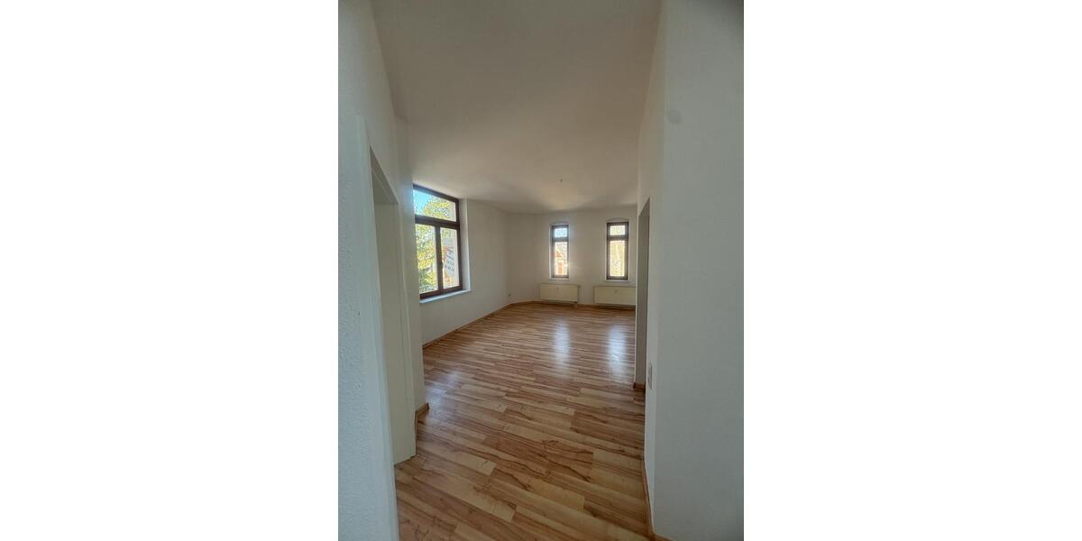 Etagenwohnung Reichenbach im Vogtland - 2 Zimmer, 51 m&sup2;, 290&euro; | Angebot:25902760