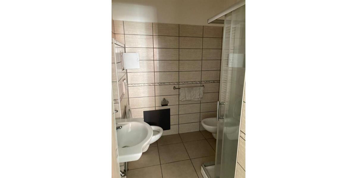 Erdgeschoßwohnung Zwickau Neuplanitz - 2 Zimmer, 38 m&sup2;, 250&euro; | Angebot:26632076