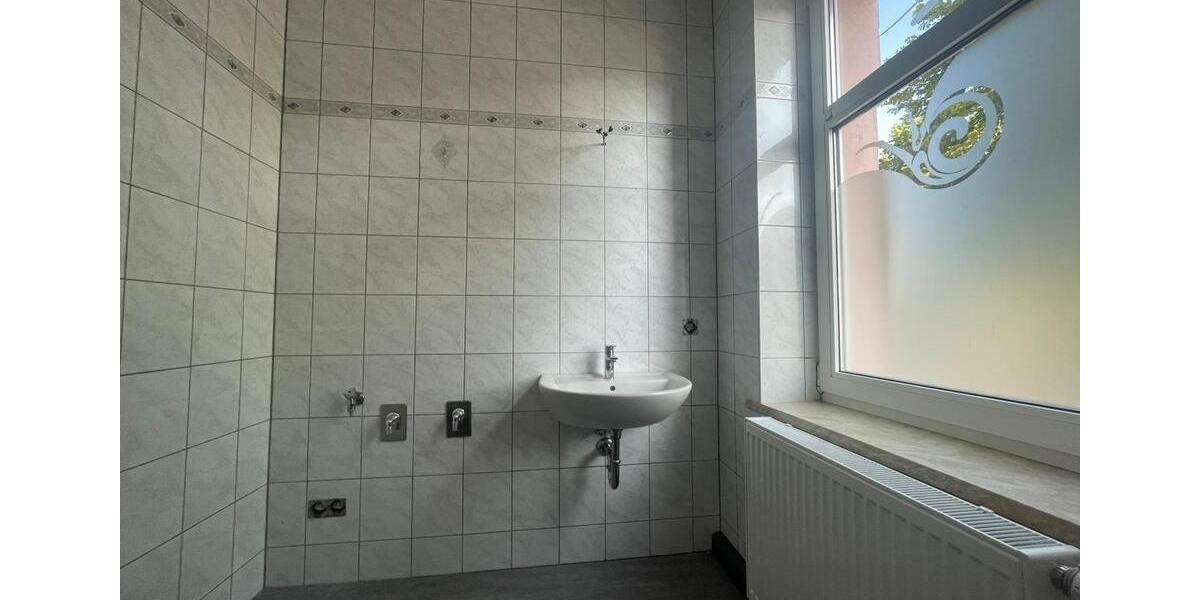 Erdgeschoßwohnung Zwönitz - 2 Zimmer, 37 m&sup2;, 300&euro; | Angebot:23735868