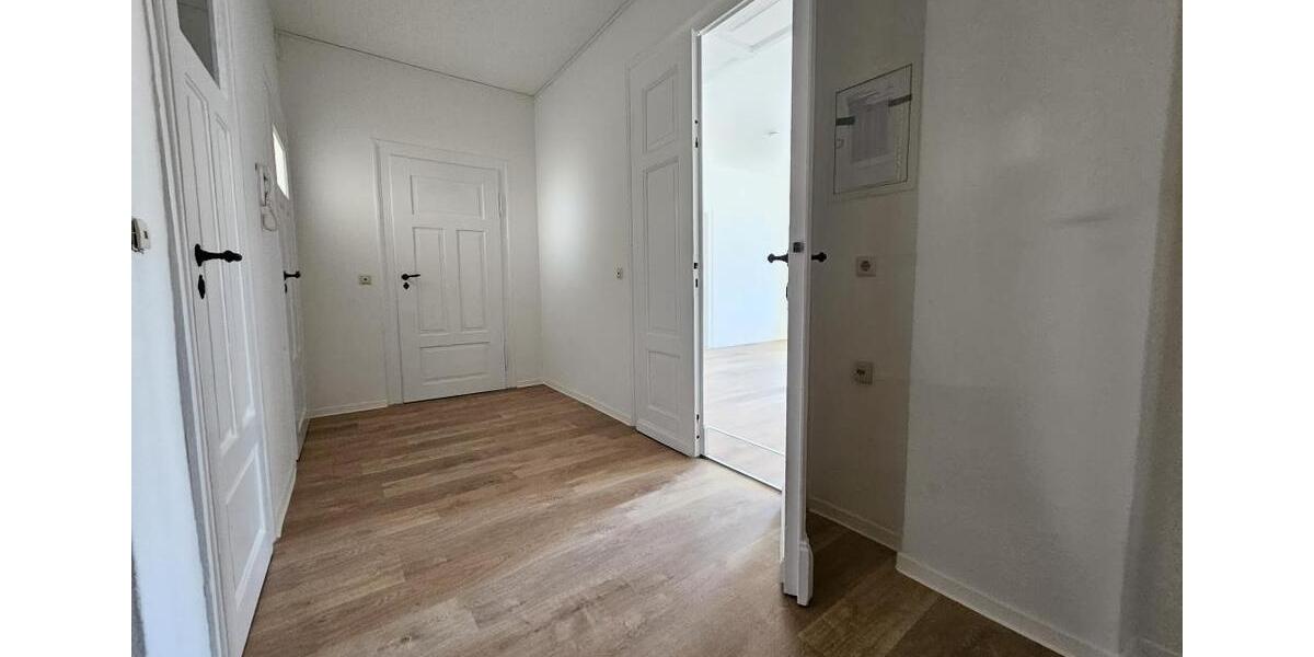 Etagenwohnung Aue-Bad Schlema Bad Schlema - 3 Zimmer, 83 m&sup2;, 454&euro; | Angebot:25867464