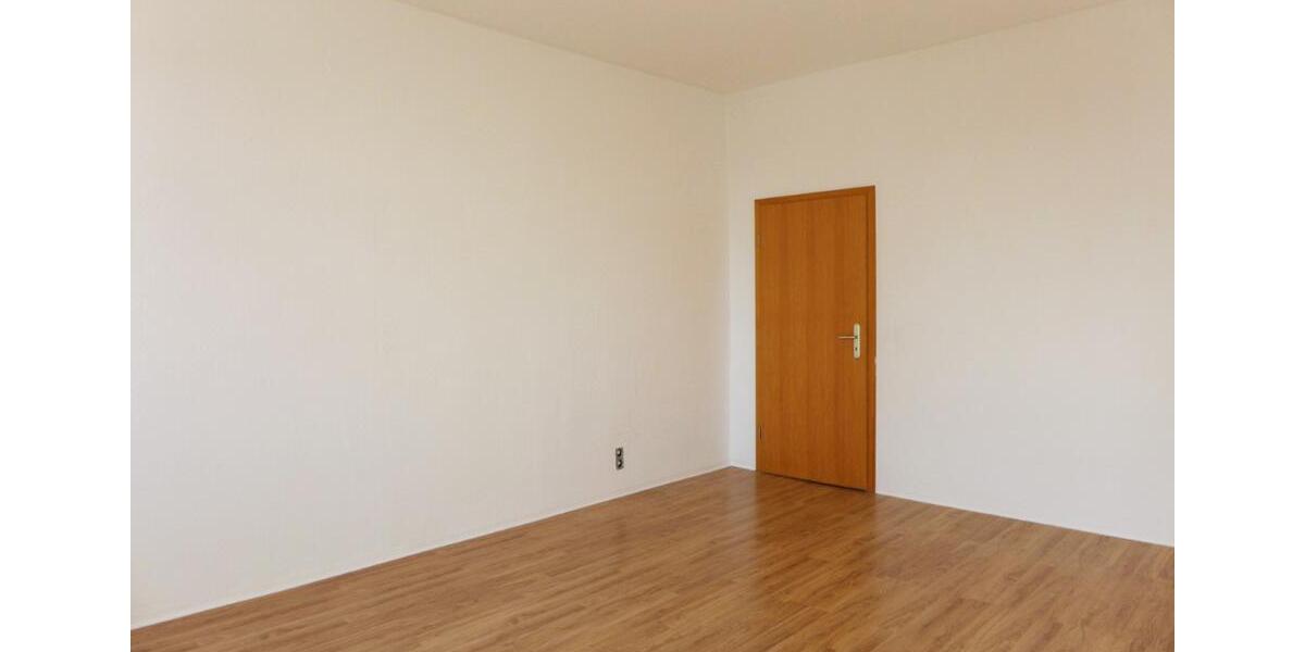 Etagenwohnung Limbach-Oberfrohna Oberfrohna - 3 Zimmer, 70 m&sup2;, 315&euro; | Angebot:25804809