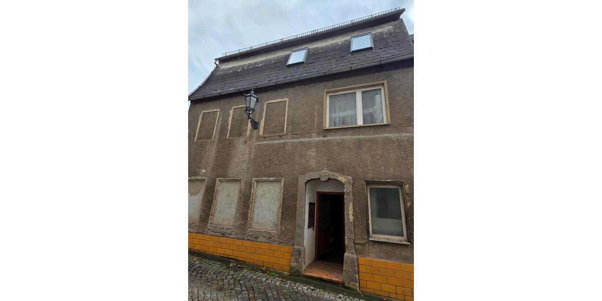 Mehrfamilienhaus, Wohnhaus Hohenstein-Ernstthal Ernstthal - 12 Zimmer, 250 m&sup2;, 27.950&euro; | Angebot:23251524