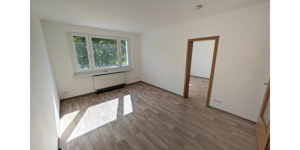 Etagenwohnung Limbach-Oberfrohna Oberfrohna - 2 Zimmer, 47 m&sup2;, 306&euro; | Angebot:25945630
